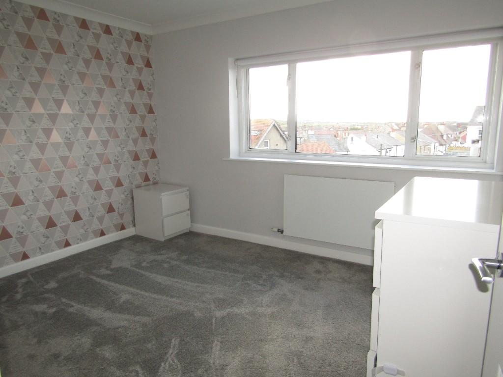 Large double bedroom