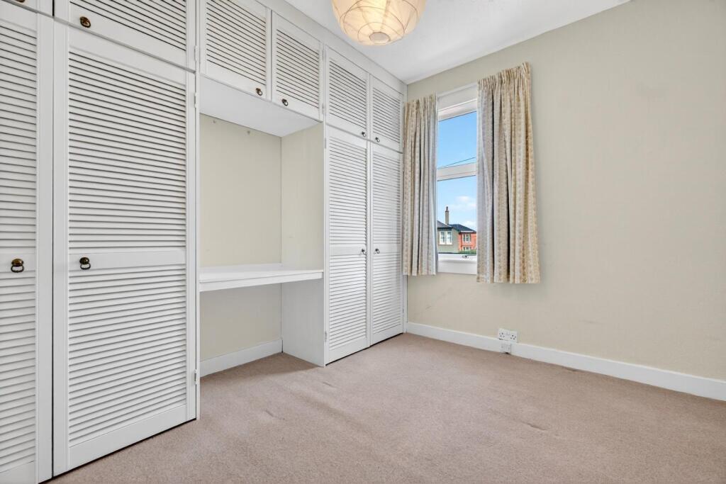 8 blackdales avenue, largs_10.jpg