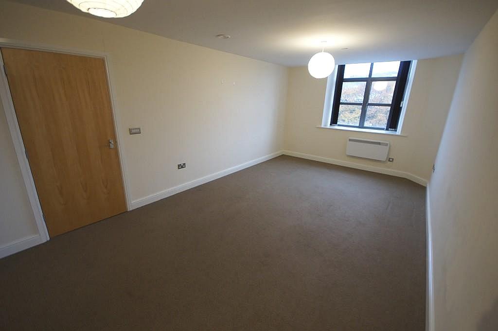 Spacious Lounge