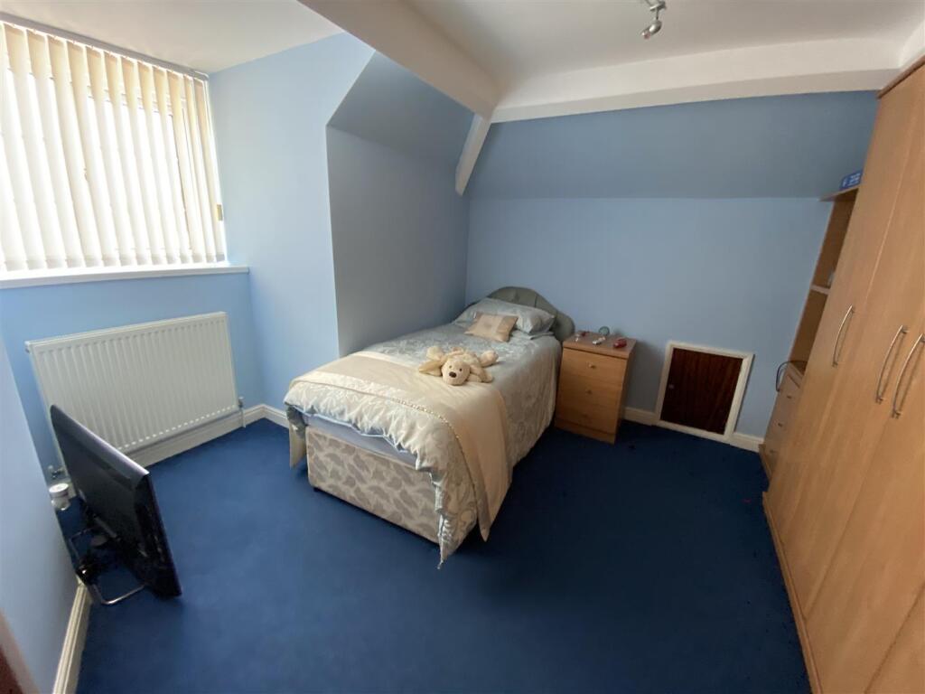 Bedroom no.2 dormer: