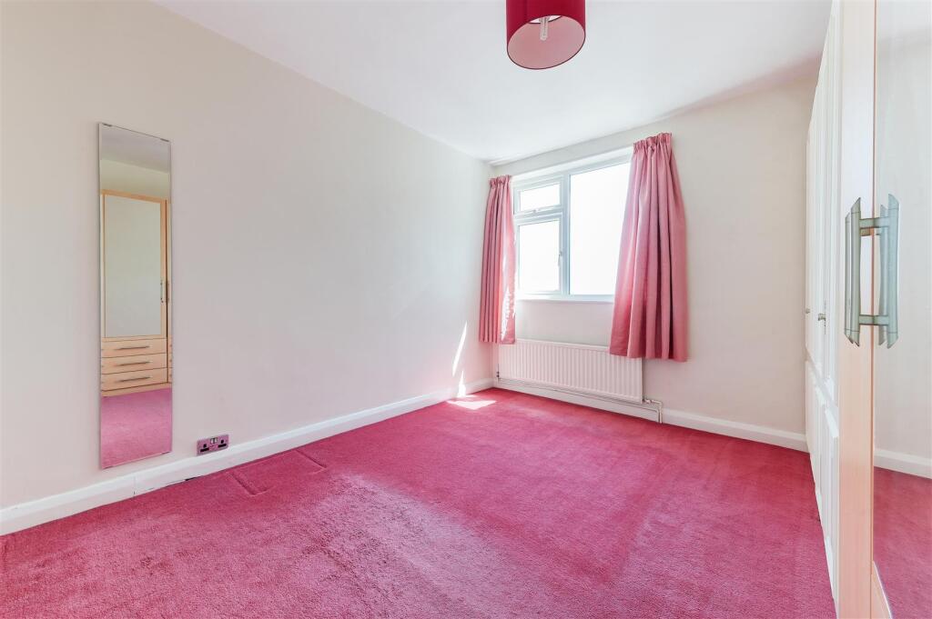 London Road, Cheam 4.jpg