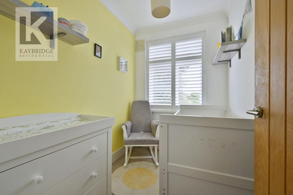 Stoneleigh Avenue, Worcester Park - KT4 8YB