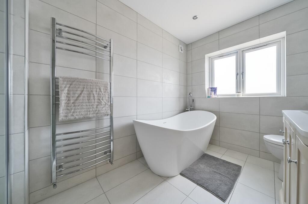 1306754-4-684c58d06b562