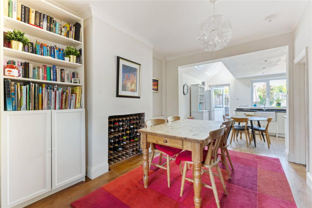 Dining/Kitchen