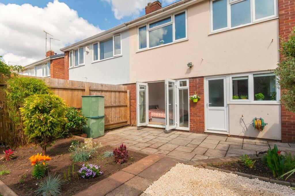 2H8RBN - External D.jpg