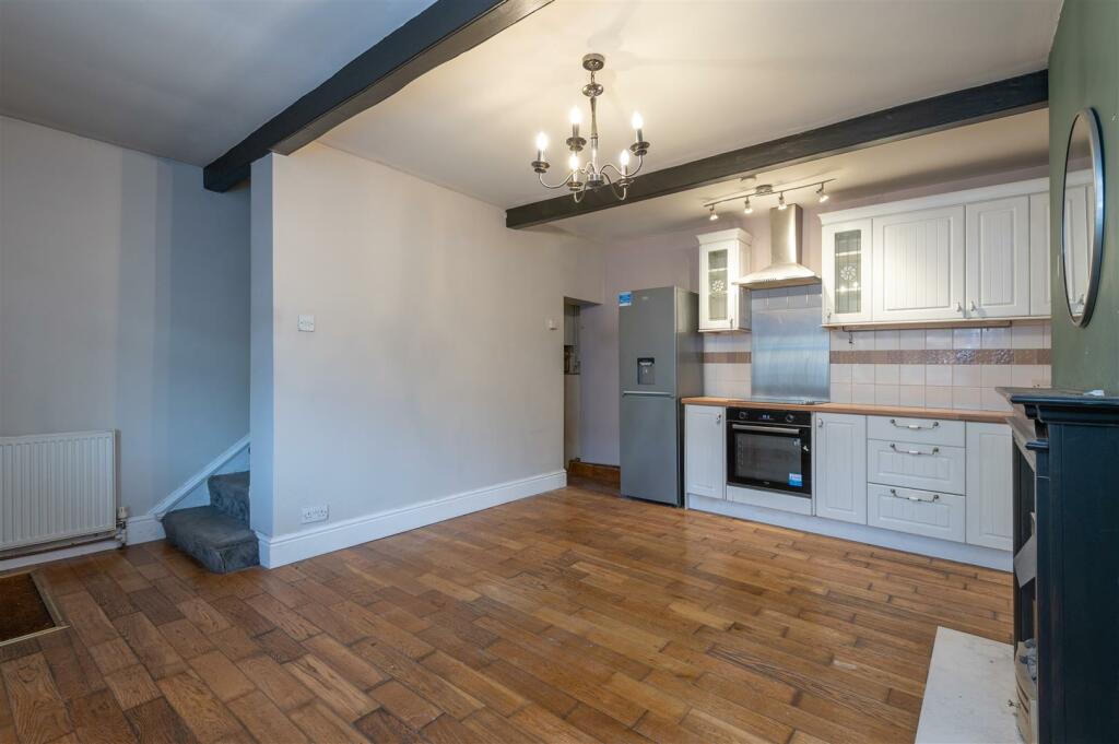 04 - 16 Back Clough HX3 7HH.jpg