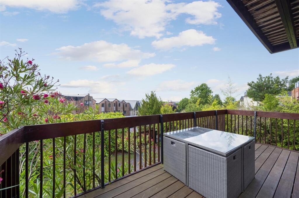 30 Cottenham Park Road,25.jpg