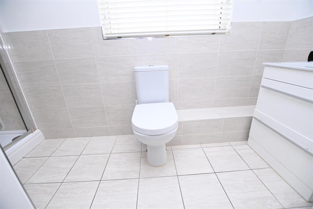 En Suite Shower Room