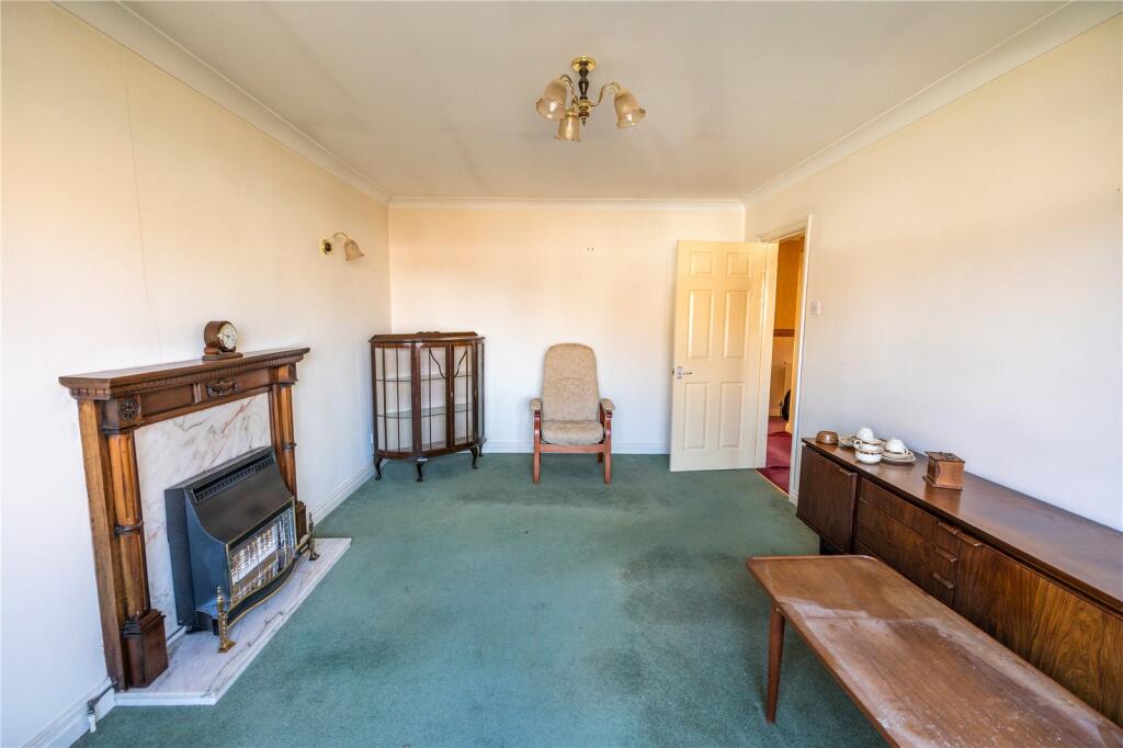 Living Room (2)