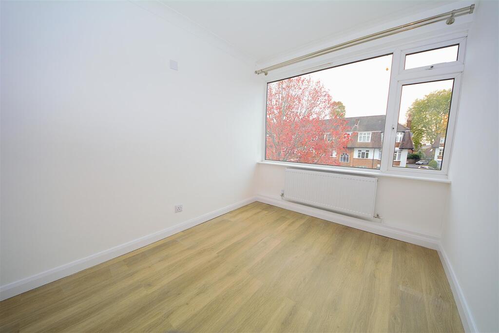 Bedroom 3.jpg