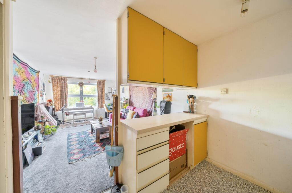 1362916-7-68e7863...