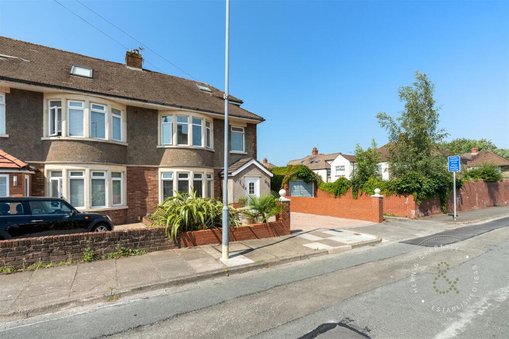 St Brioc, Hern Crabtree (48).jpg