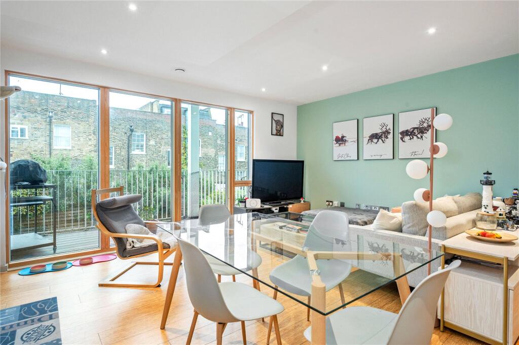 Kitchen/Dining