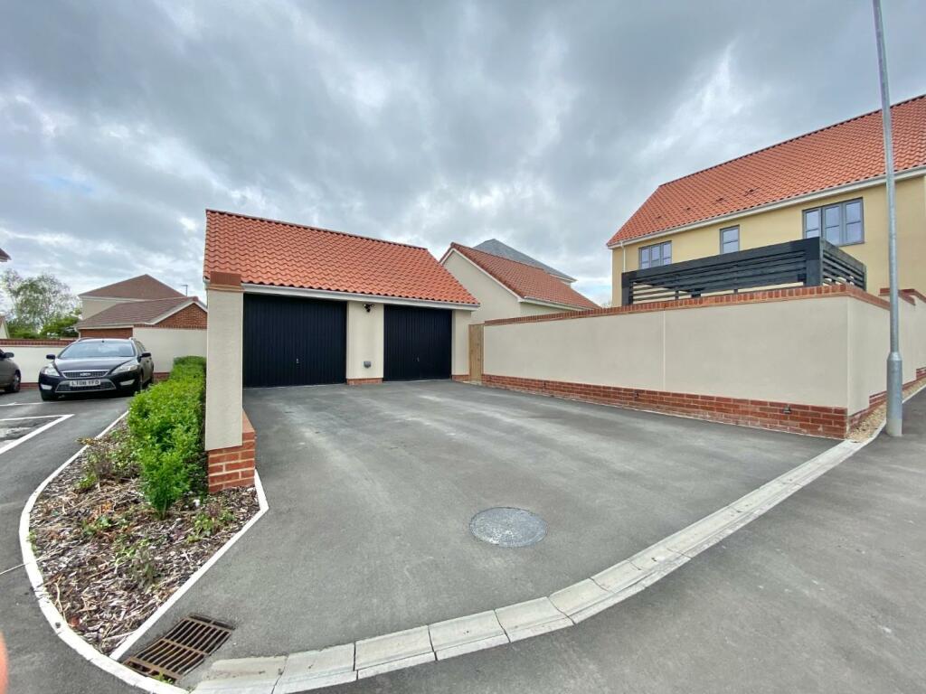 Double Garage and Parking