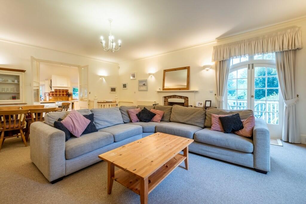 Hacheston Lodge -...