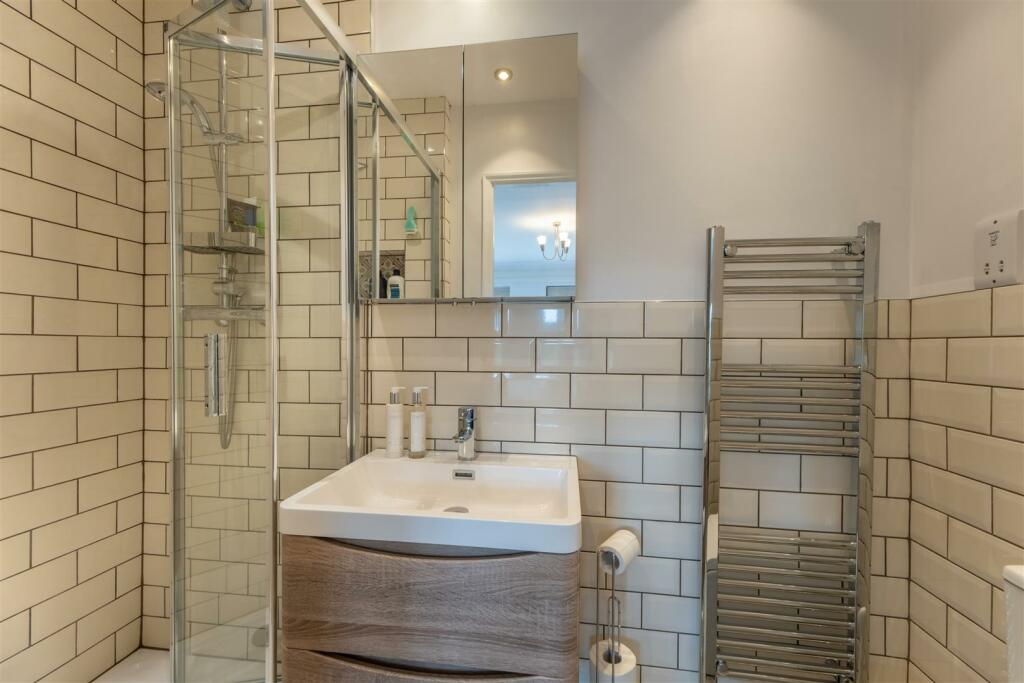 27 Harthill Close-005.jpg