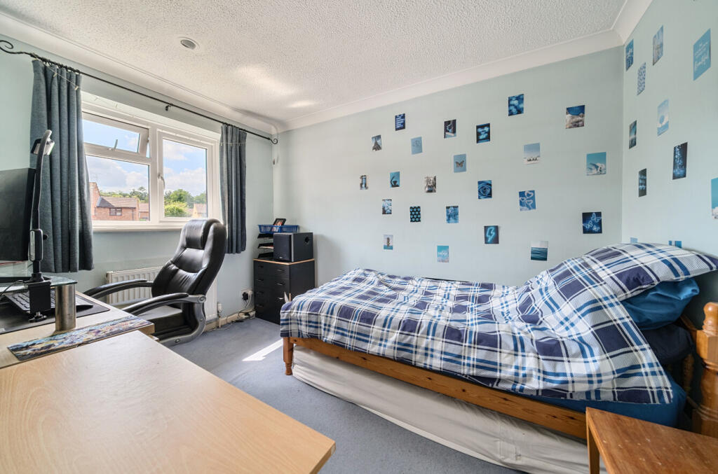 1301887-9-683d728...