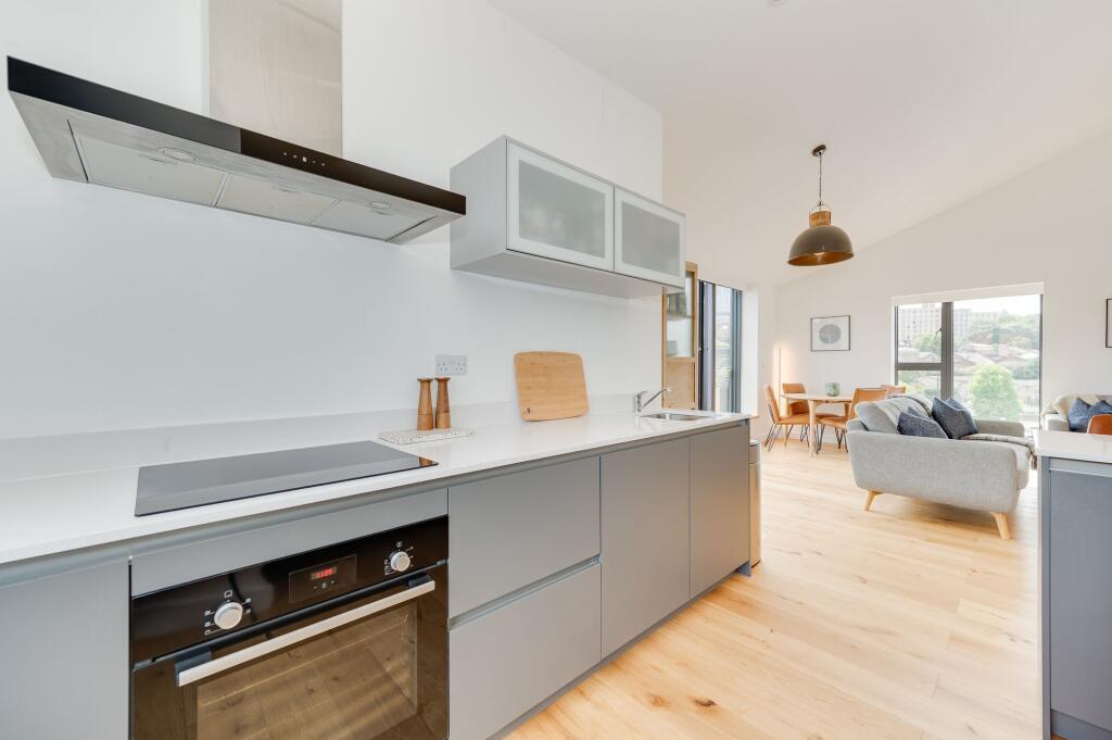 OPEN PLAN KITCHEN/DINER/LIVING ROOM