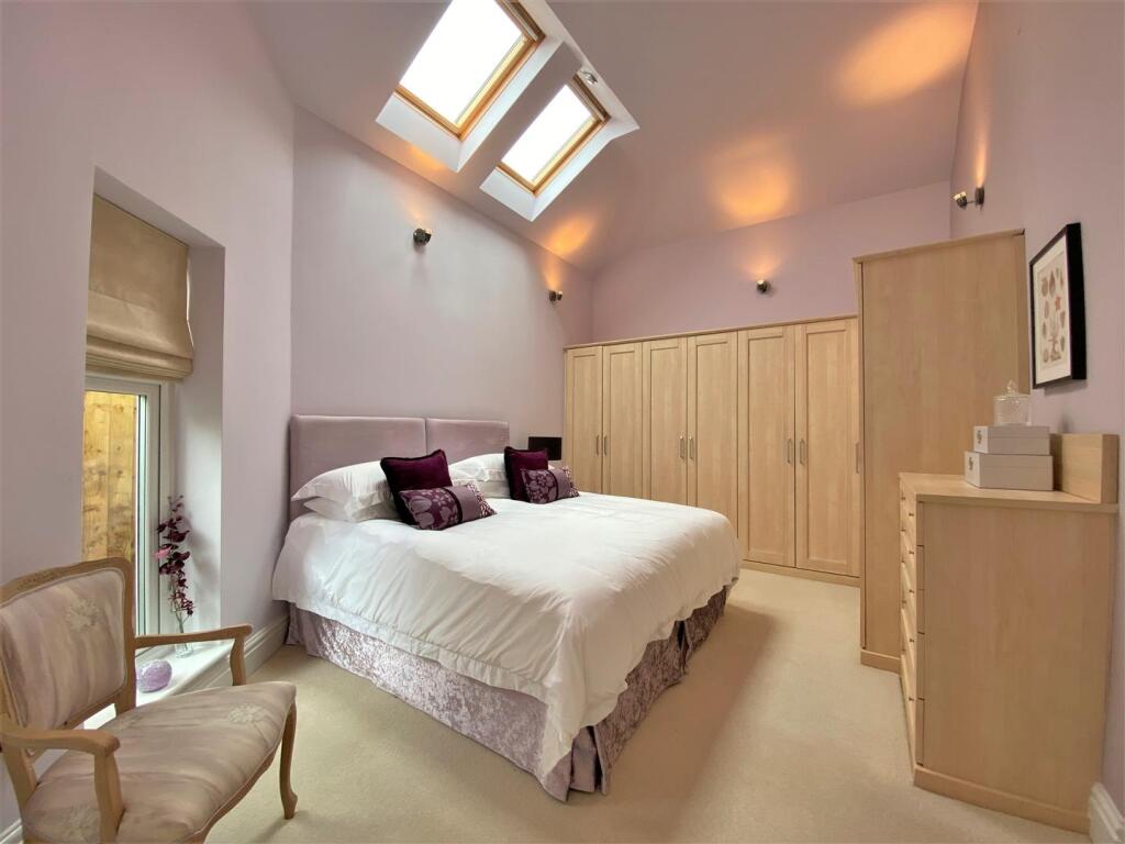 St Annes Road East, 200, Bungalow Bedoom LEA.JPG