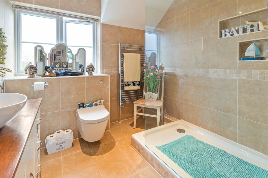 Ensuite