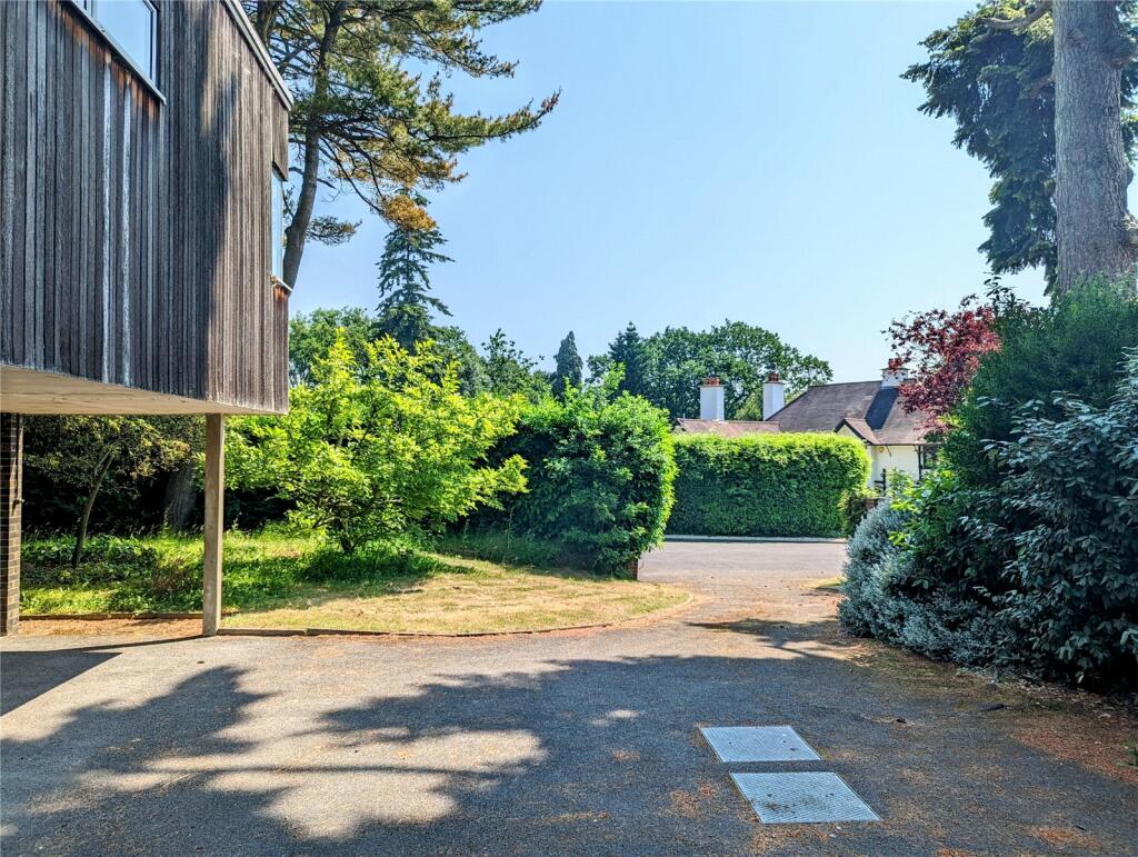 Drive Way