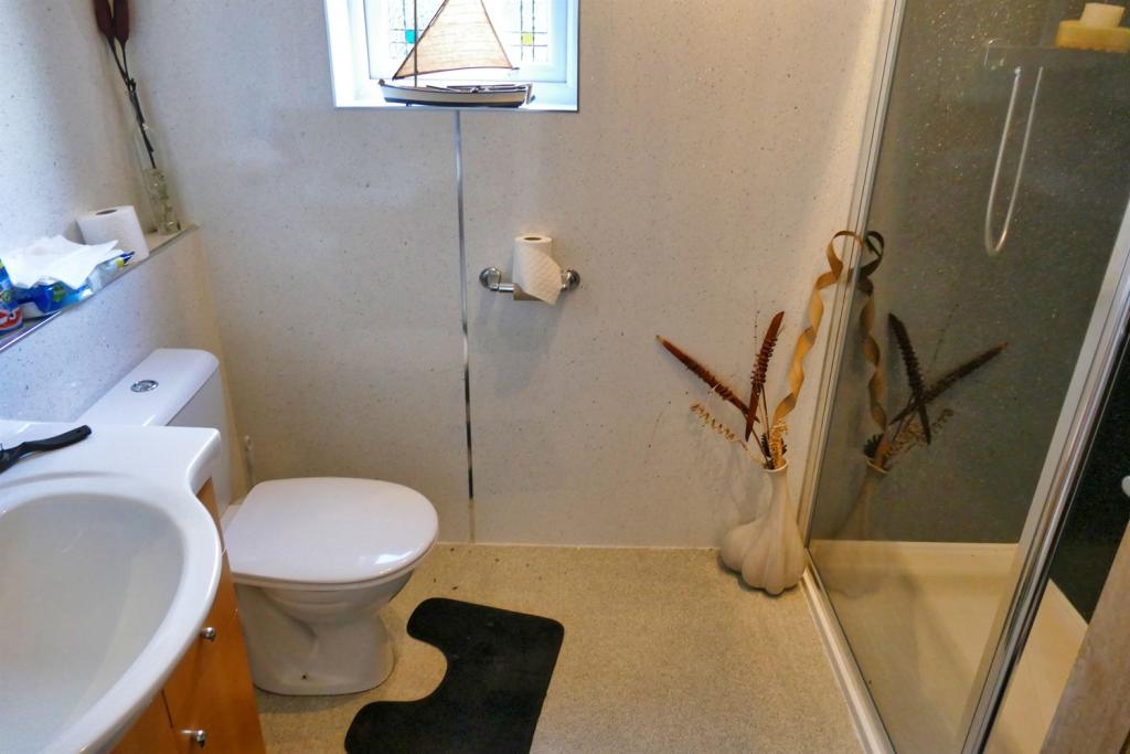 Shower Room c