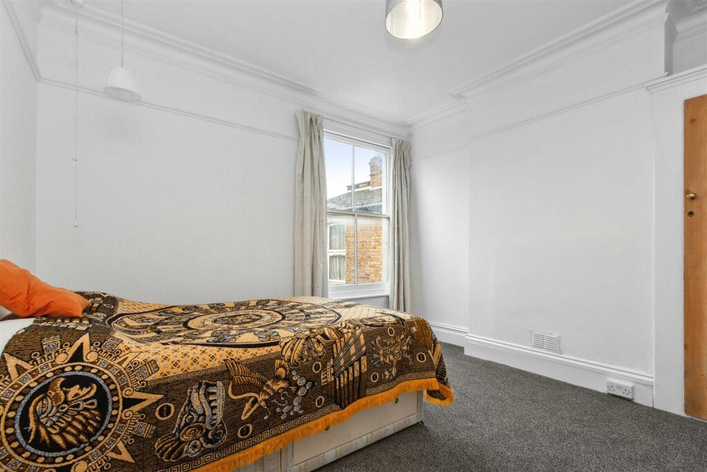 51a Tunley Road SW17 7QH bedroom 2.jpg