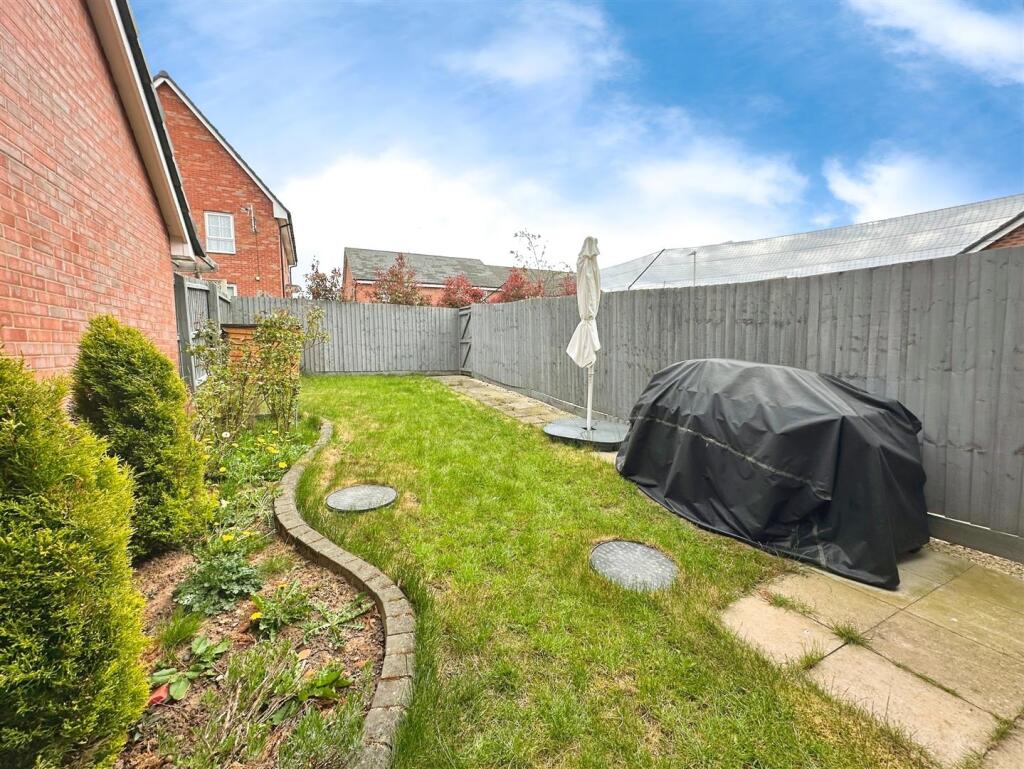 1e4be4c0--41DB-95F5-3E4BB63DDAF3-32518-00000F62C2D