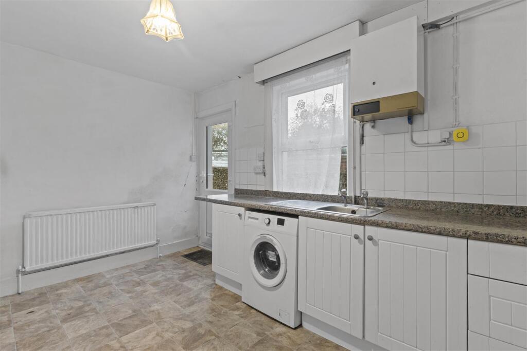 GFF kitchen #2.jpg