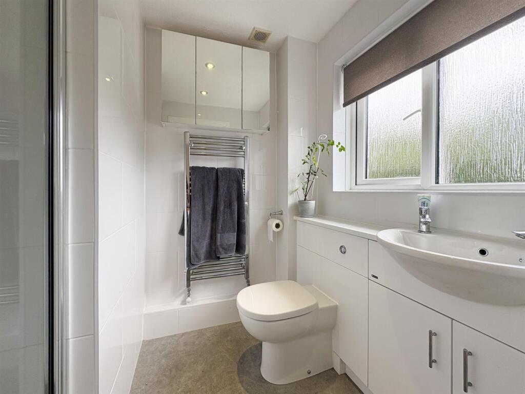 Ensuite.jpg