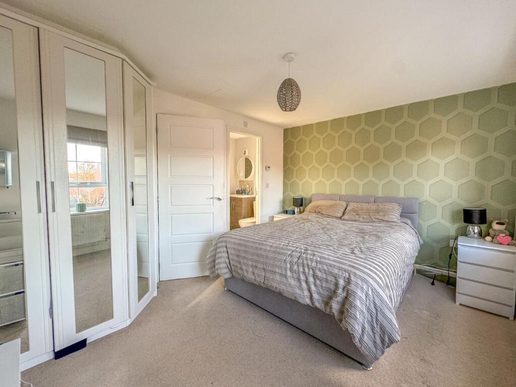 Dovecote Drive - Image-22.jpg