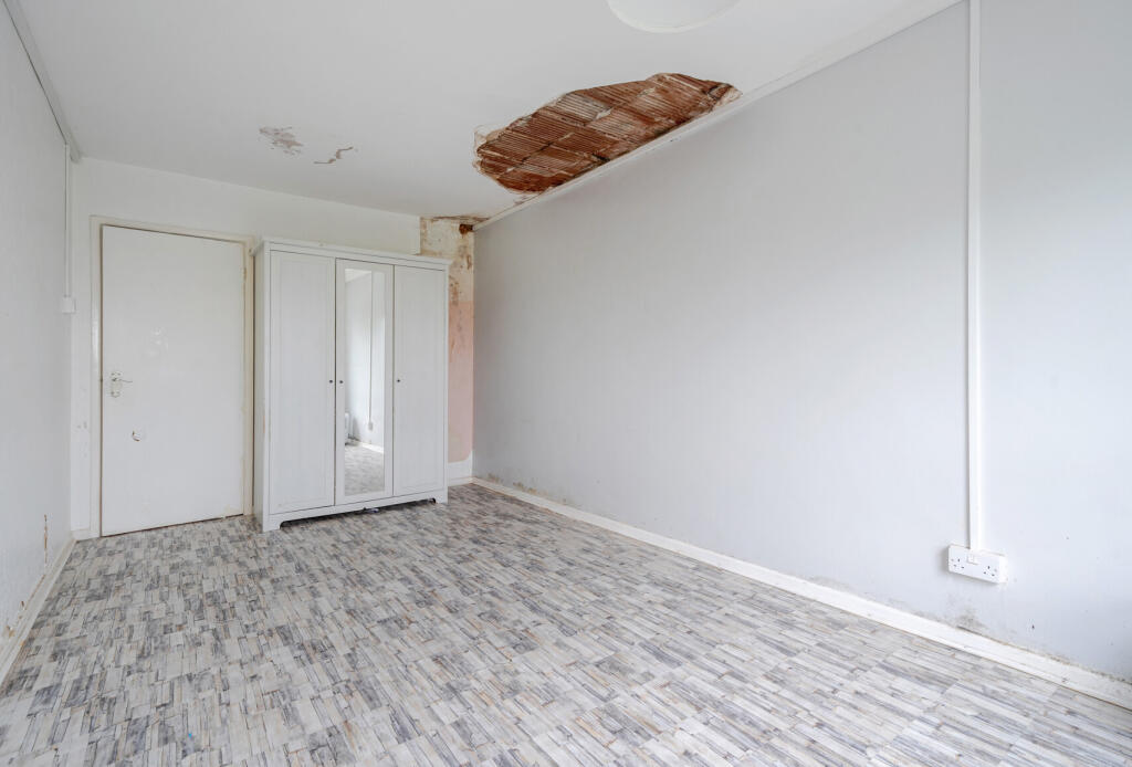 1330245-7-6882489...