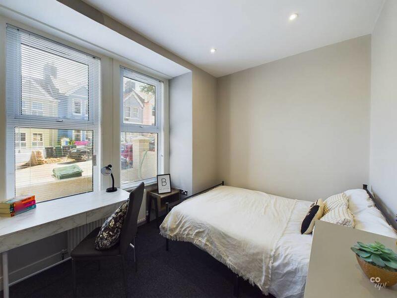  Bedroom  1