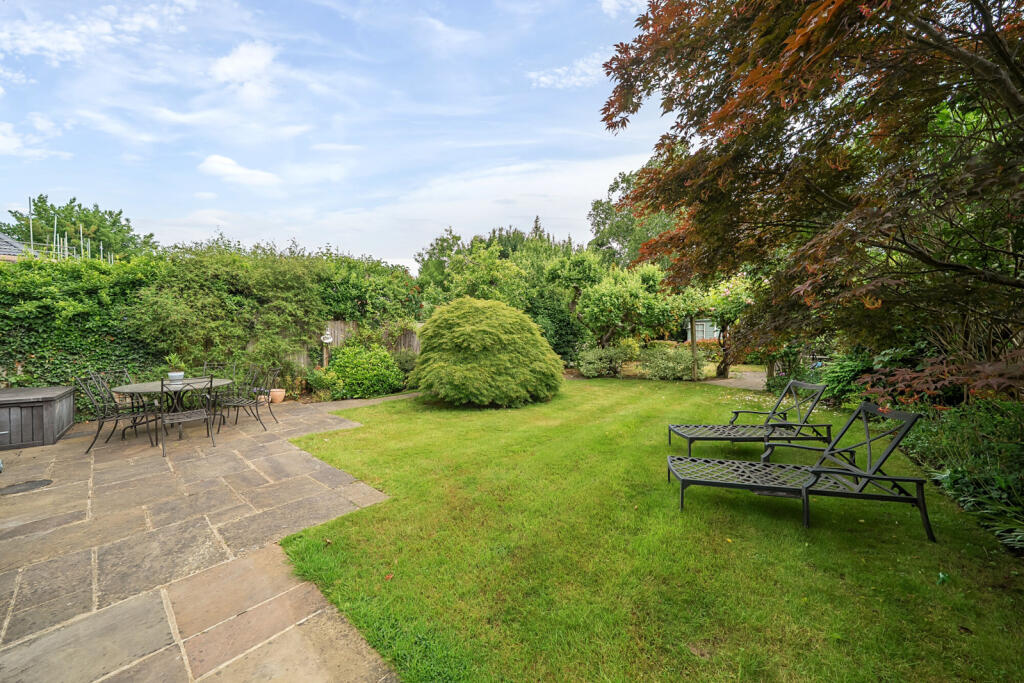 1305055-2-684032f...