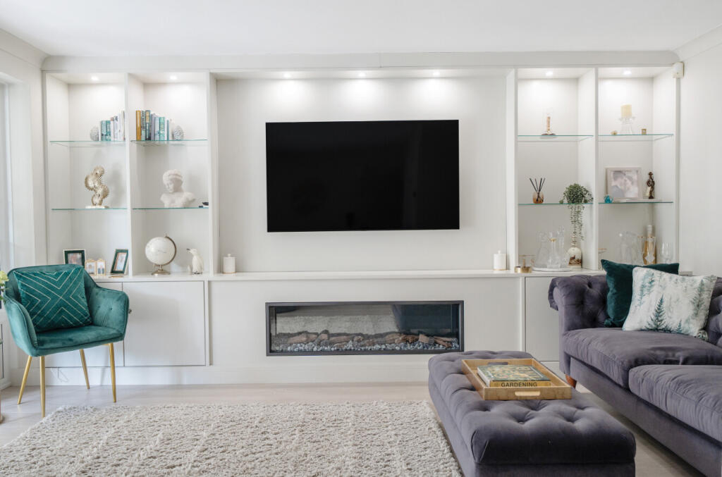 1335948-17-6895c8...