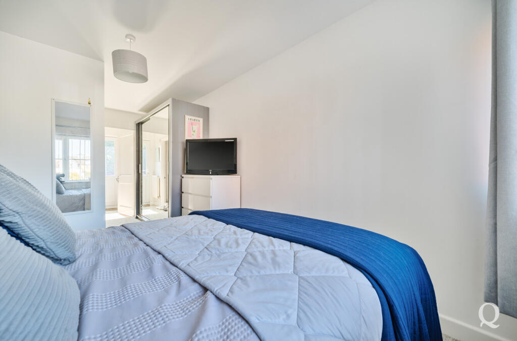 02567620-95f8-4f3...