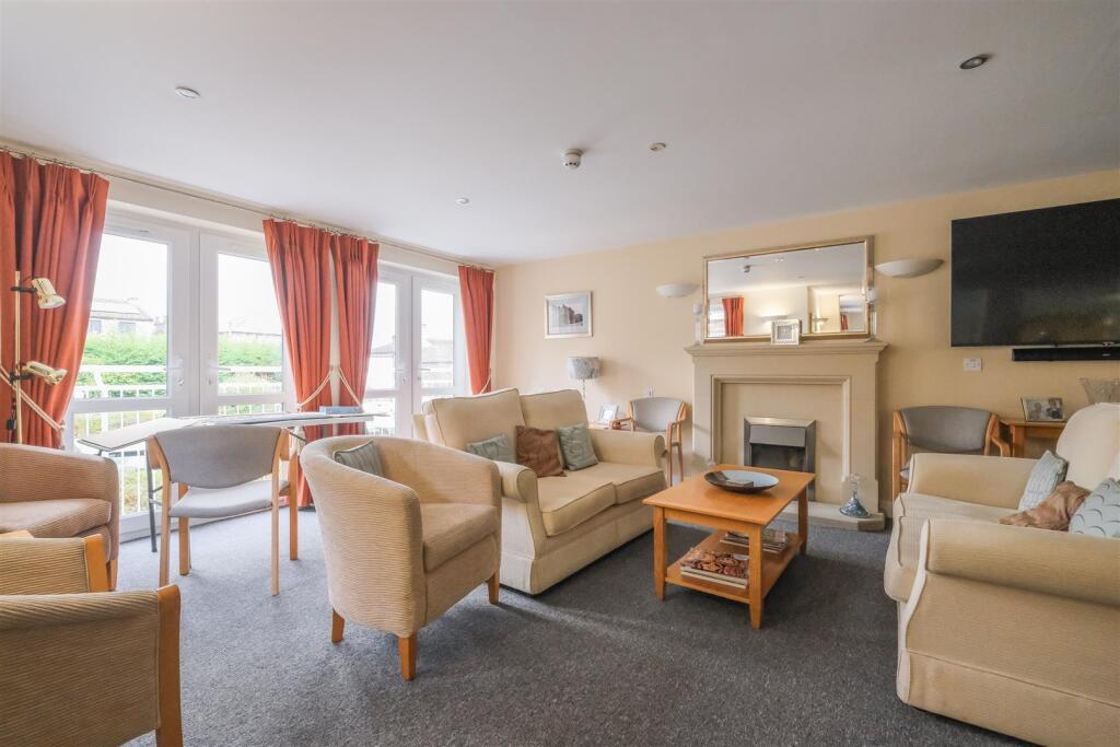 Communal Reception Lobby