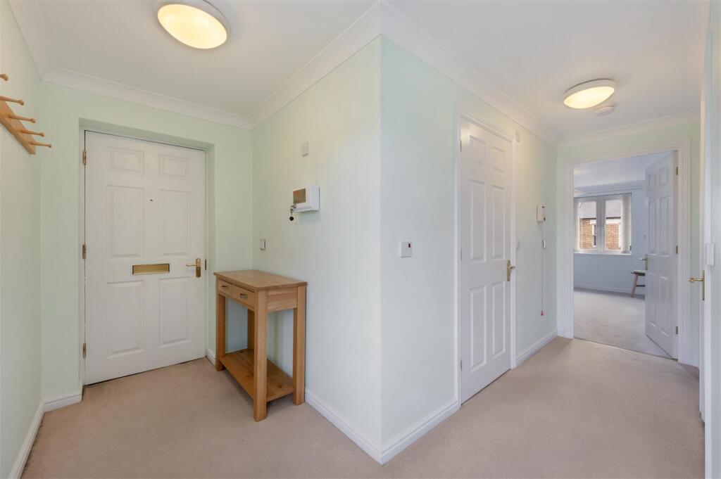 BRADBURY COURT (10).jpg