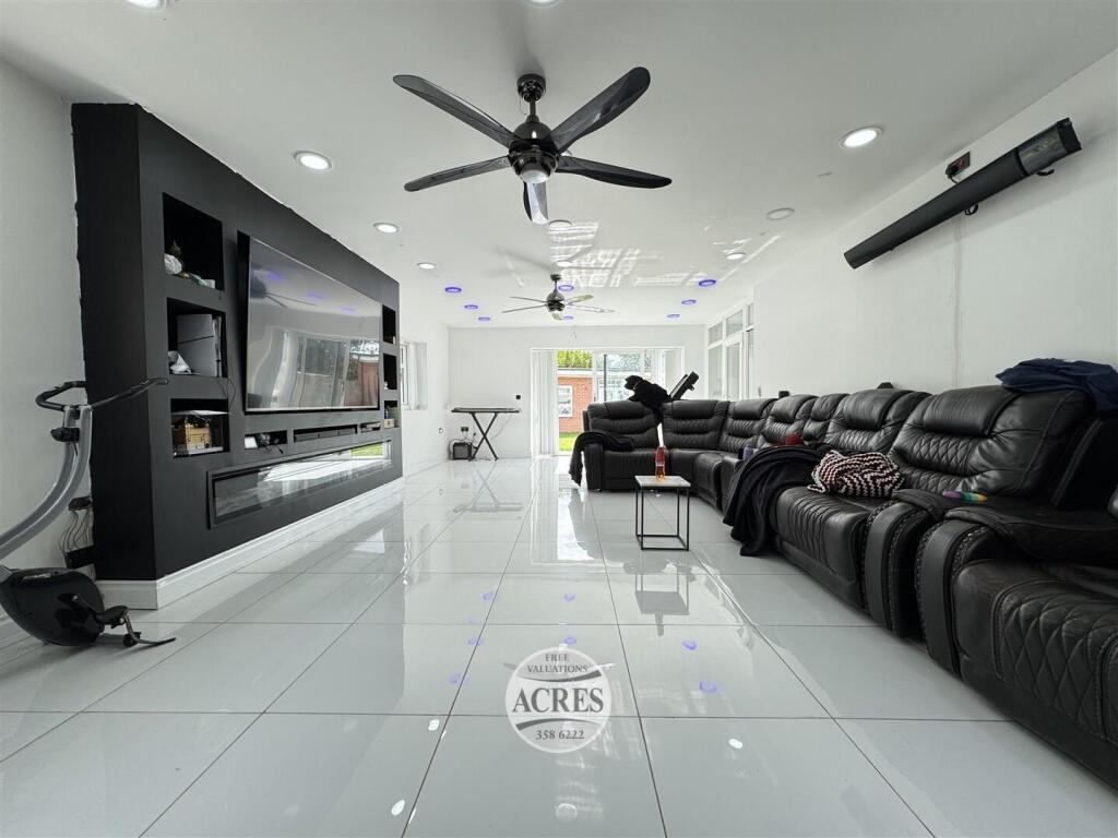 IMG_1624 (Large).jpg