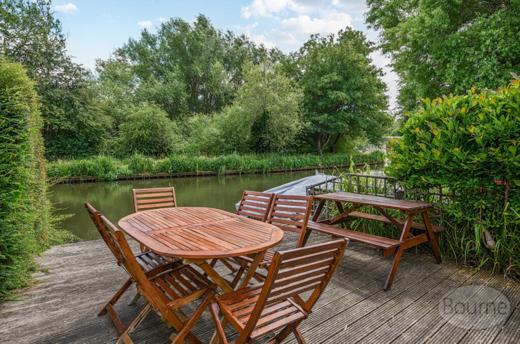 b2ab3edb-1d8b-4cc...