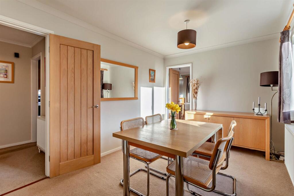 8635571-interior12-8