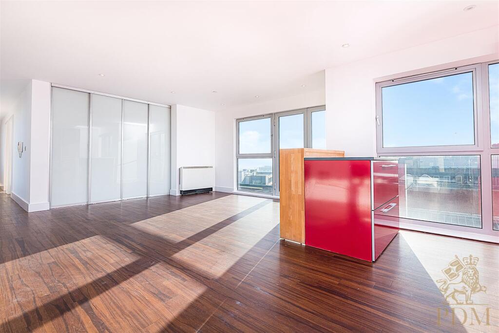 Apt 605 Hanley House Nottingham NG1 5BL