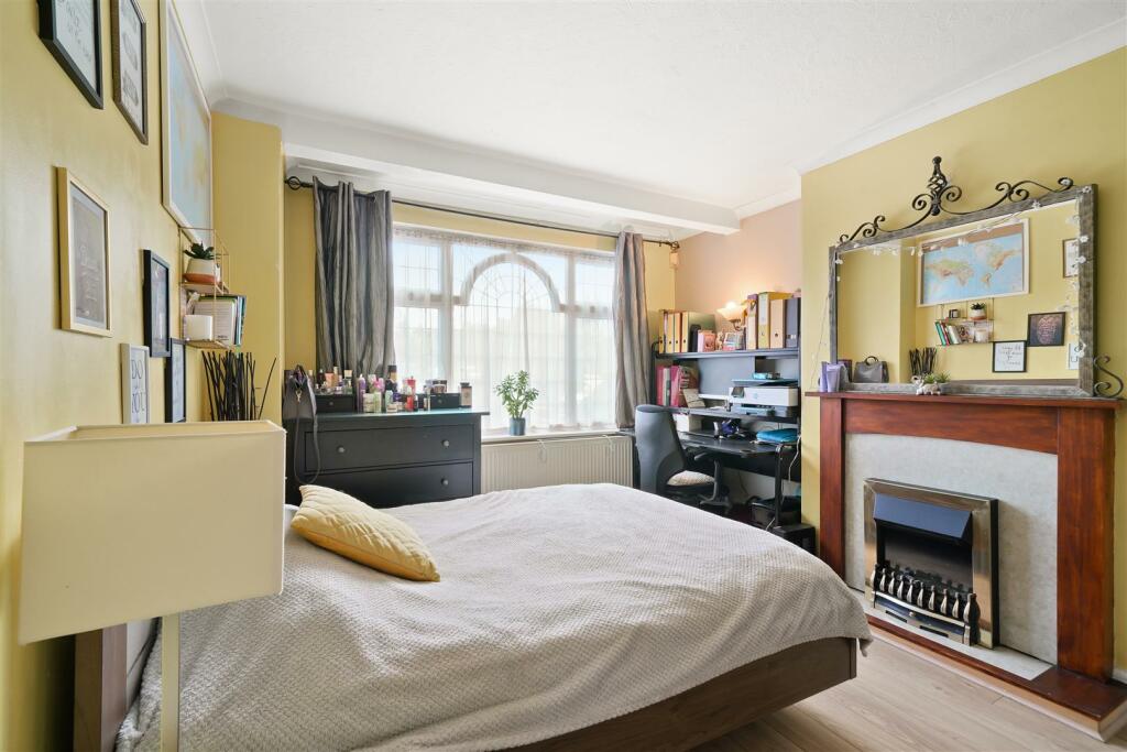 63 Danemead Grove Northolt, Ealing - WLXuikYPMlWMe