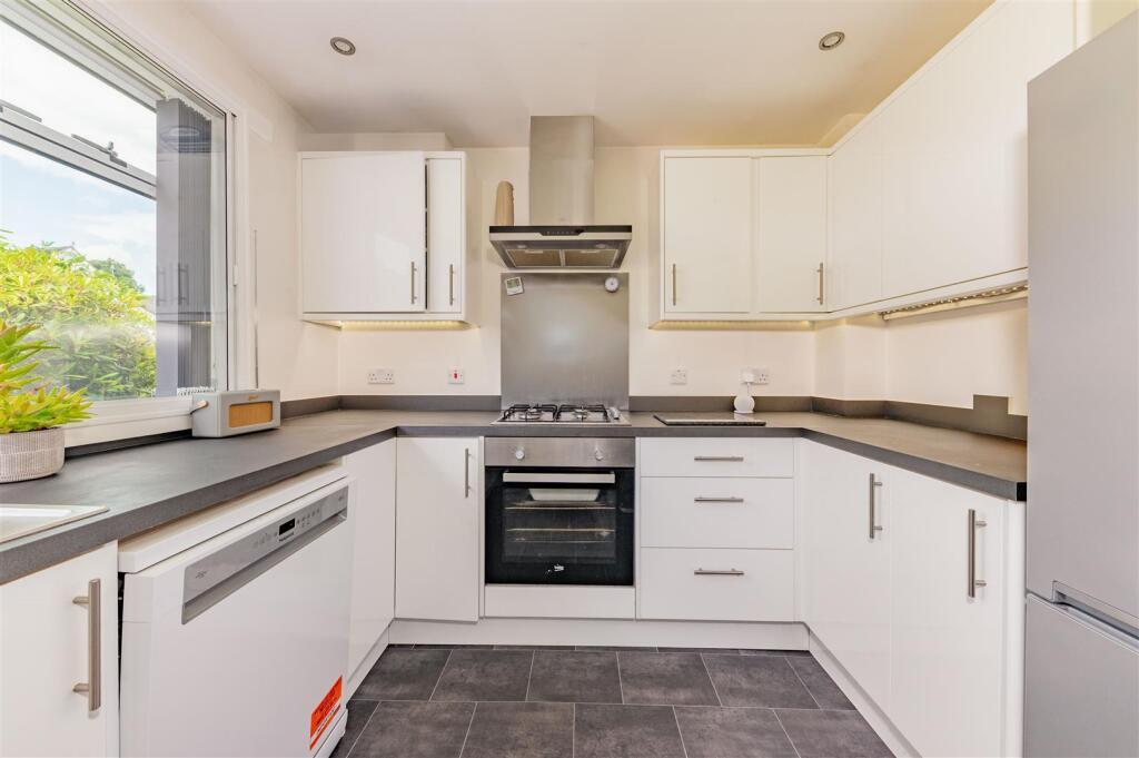 27 Hillview Road Balmullo-9.JPG