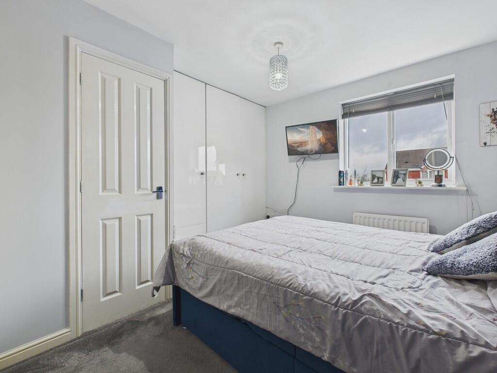 CAM04273G0-PR0242...