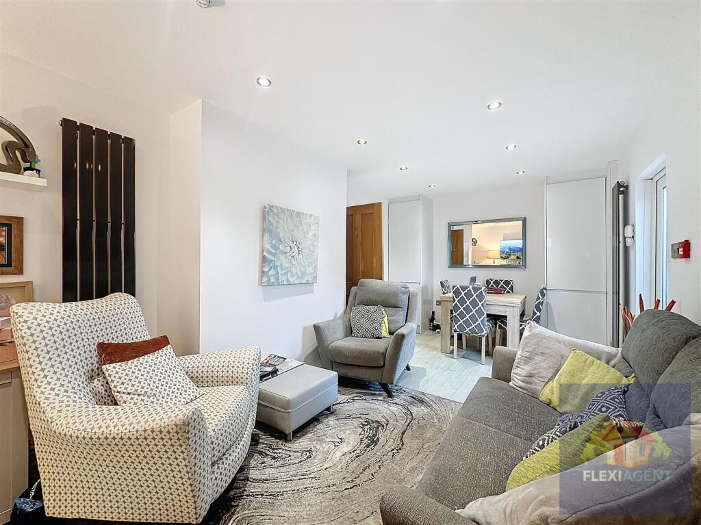 Private Living Lounge