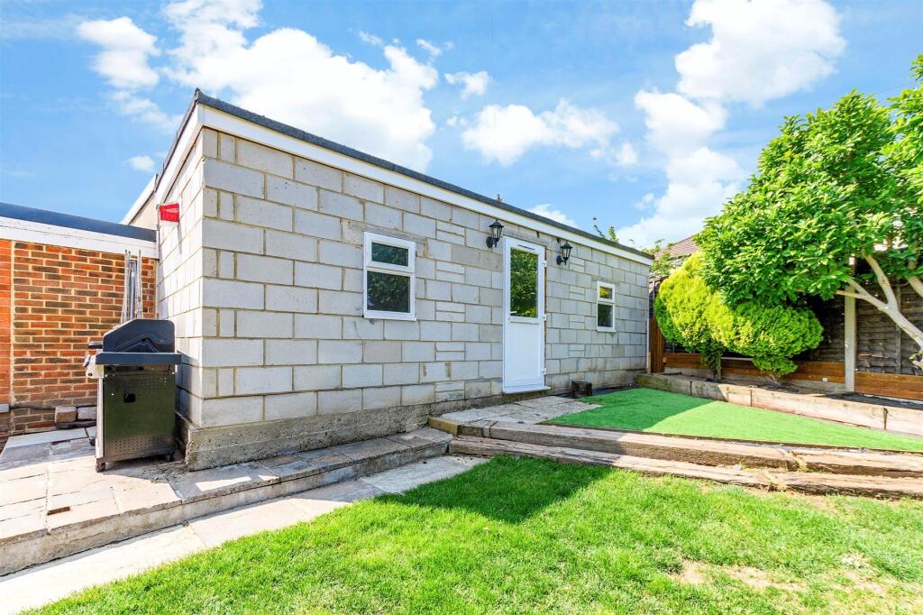 Workshop/Outbuildings