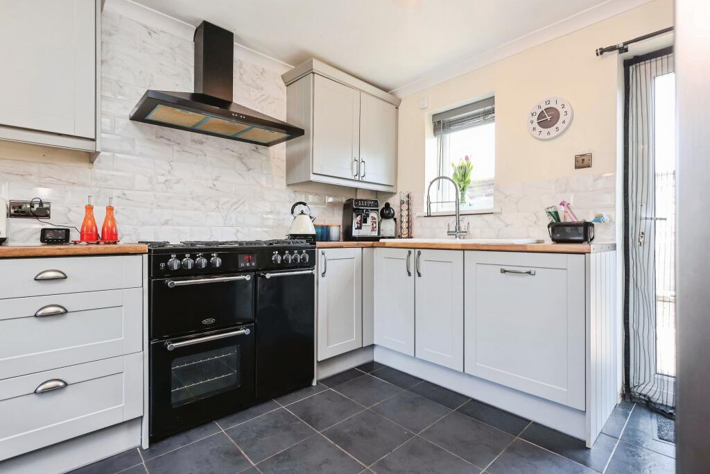 8temesideclosewr158ub-18