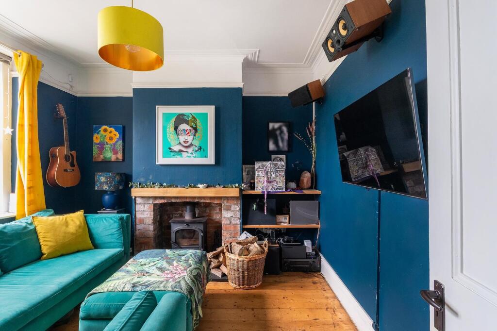 9N6SDD - Living Room C.jpg