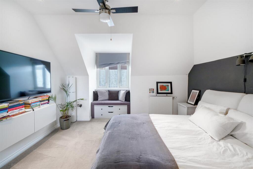 24 Inglis Way - DR5bMQ2Z0ystsCTbNym1.jpg